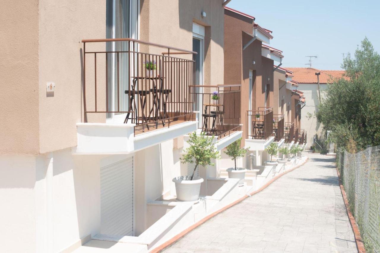 Valery Apartments Pefkochori Dış mekan fotoğraf